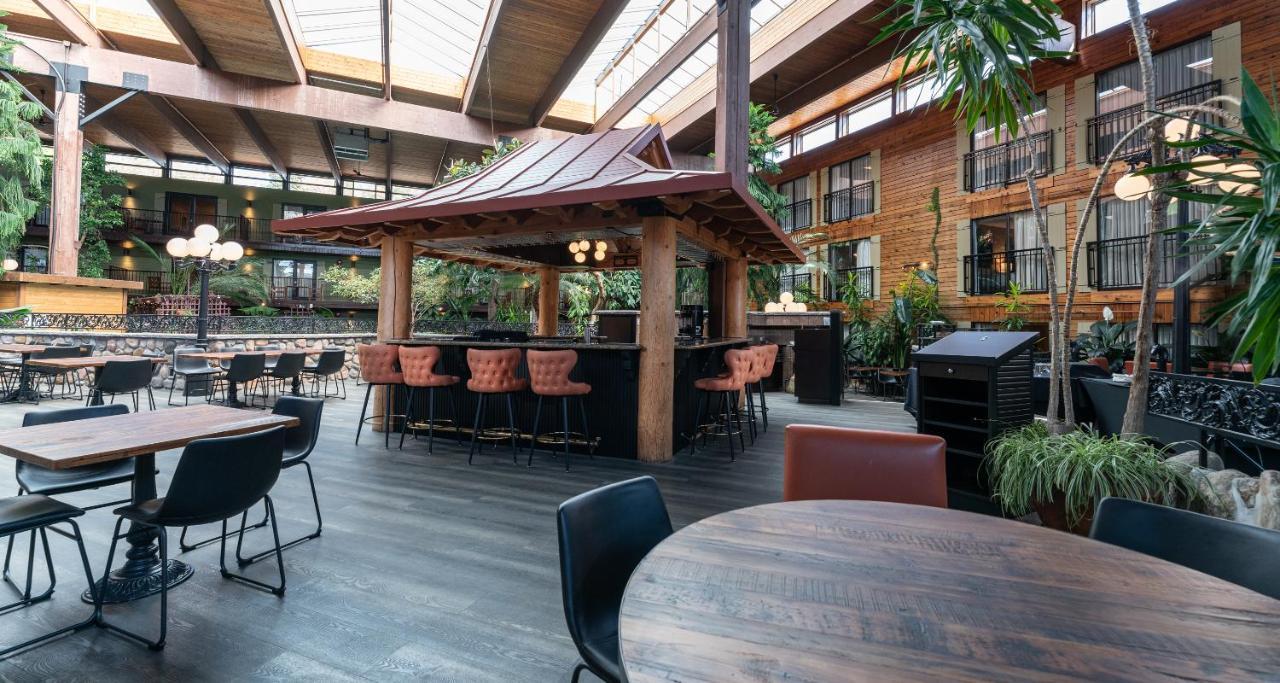 Prestige Vernon Lodge Экстерьер фото