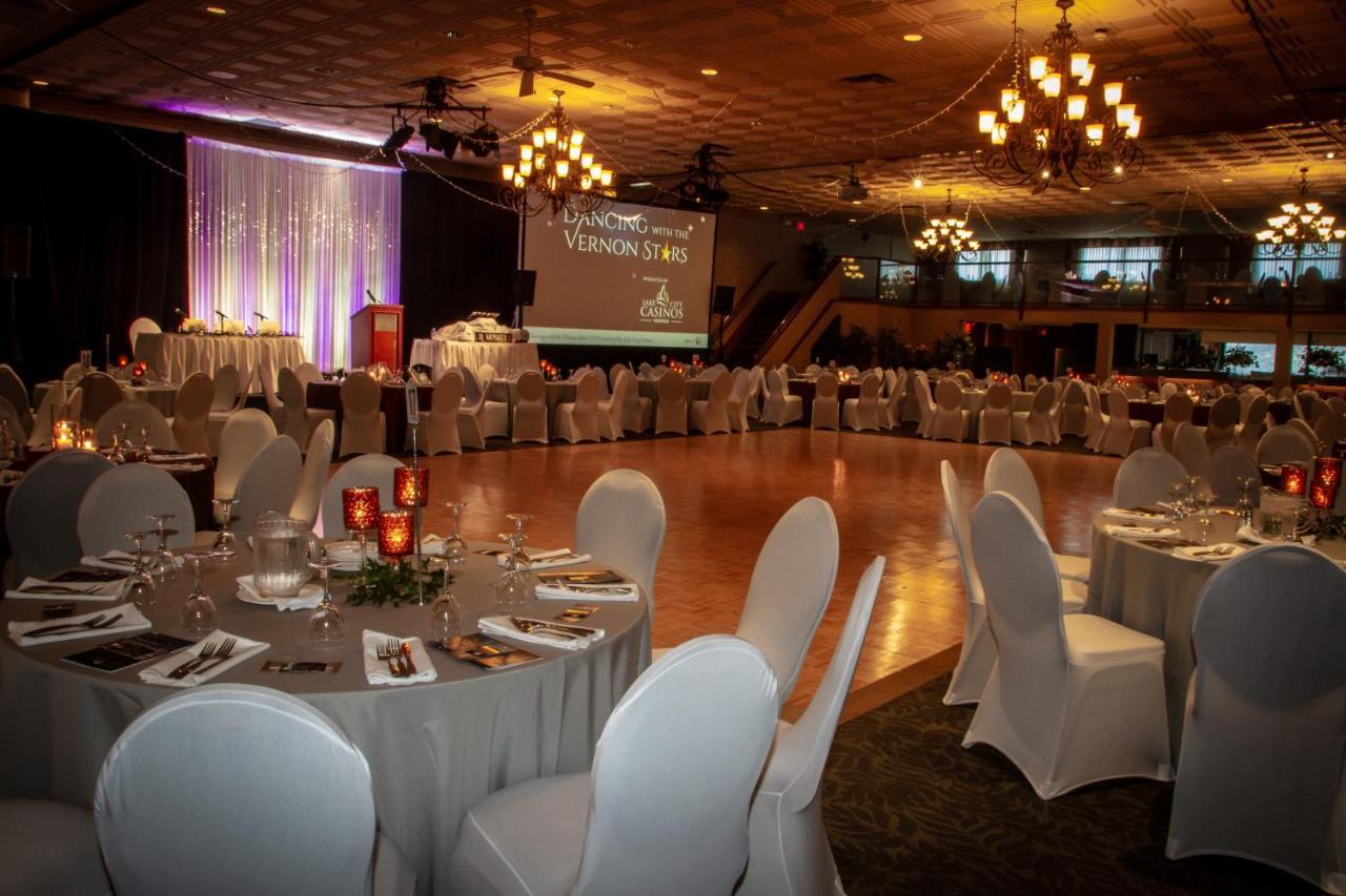 Prestige Vernon Lodge Экстерьер фото