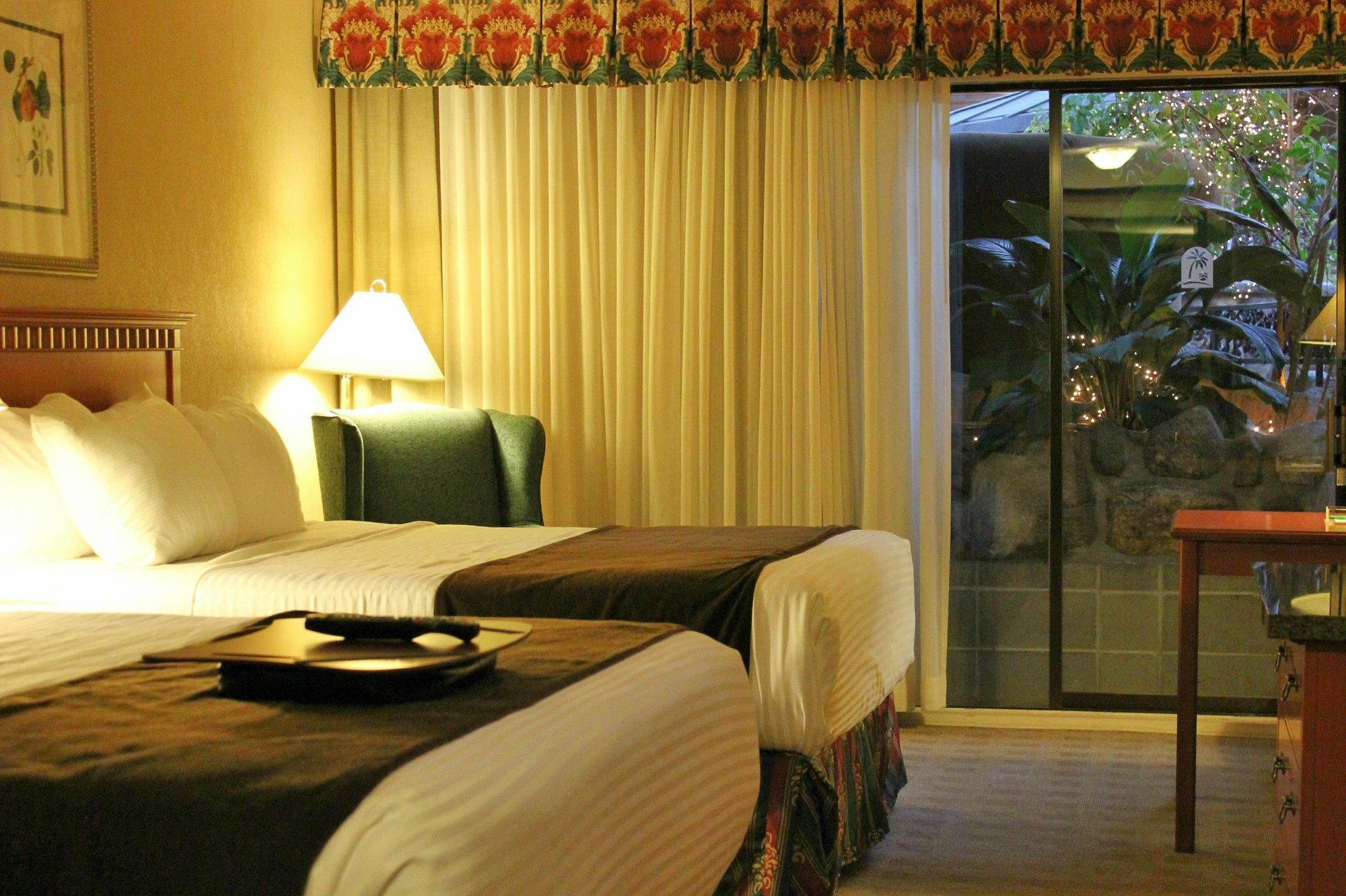 Prestige Vernon Lodge Экстерьер фото